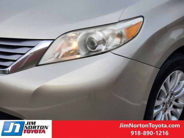 used 2015 Toyota Sienna car, priced at $15,116