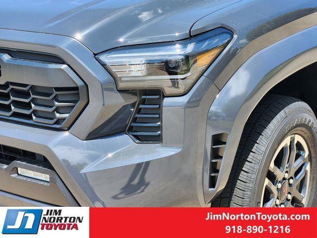 new 2025 Toyota Tacoma car, priced at $43,814