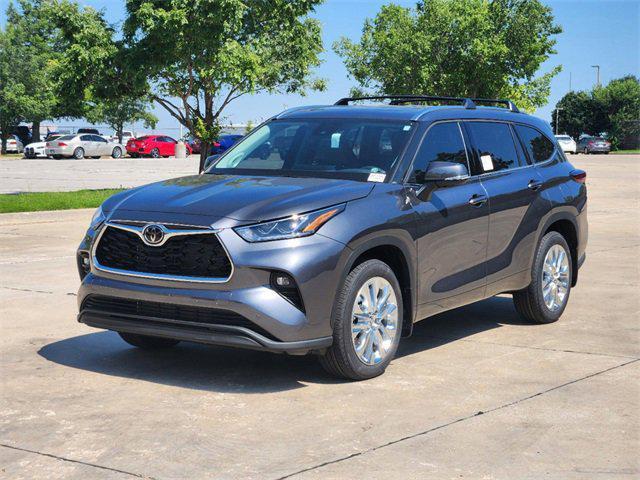 new 2024 Toyota Highlander car, priced at $47,526