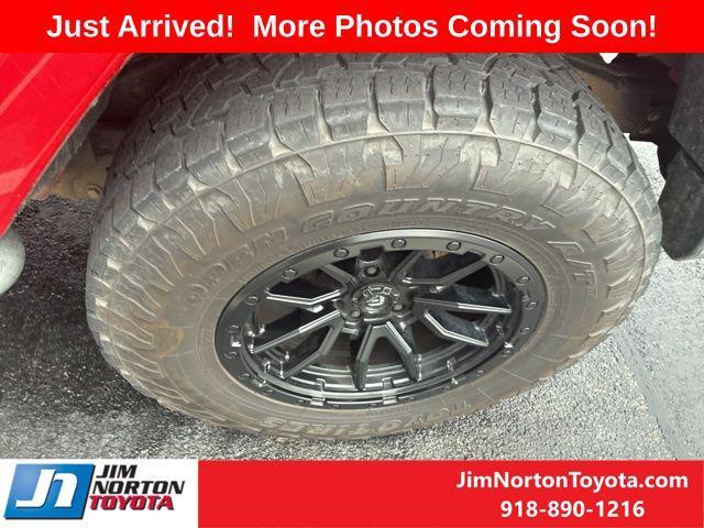 used 2014 Jeep Wrangler Unlimited car, priced at $15,556