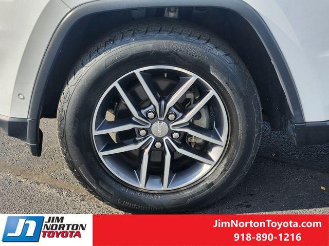 used 2018 Jeep Grand Cherokee car, priced at $17,586