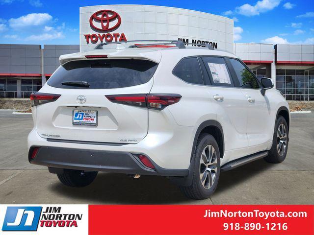 new 2025 Toyota Highlander car, priced at $47,845