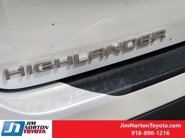 new 2025 Toyota Highlander car, priced at $47,845