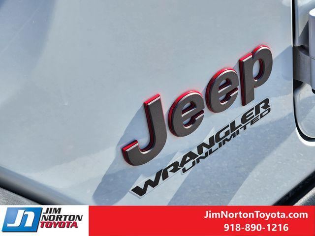 used 2022 Jeep Wrangler Unlimited car, priced at $34,786