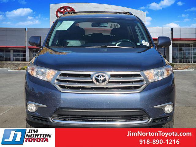 used 2013 Toyota Highlander car, priced at $17,047
