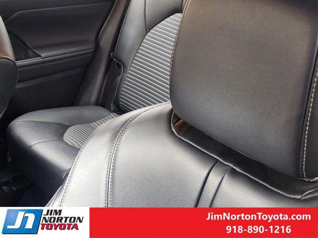 used 2022 Toyota Highlander car, priced at $33,216