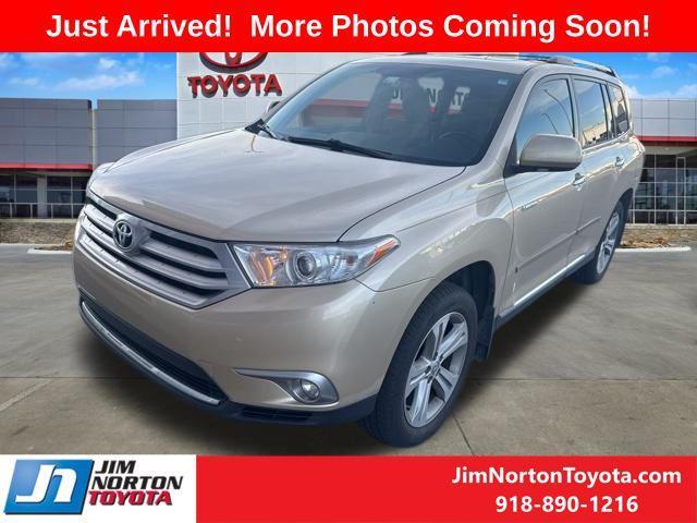 used 2012 Toyota Highlander car, priced at $16,126