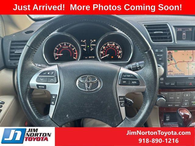 used 2012 Toyota Highlander car, priced at $16,126