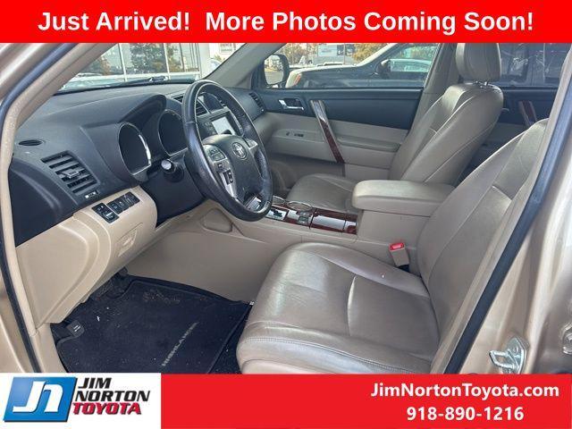 used 2012 Toyota Highlander car, priced at $16,126