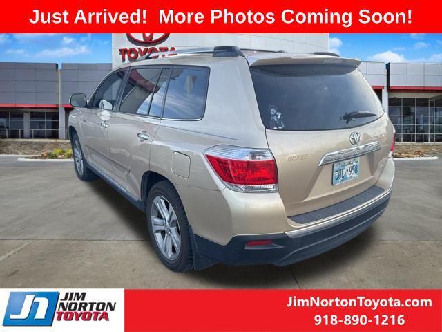used 2012 Toyota Highlander car, priced at $16,126