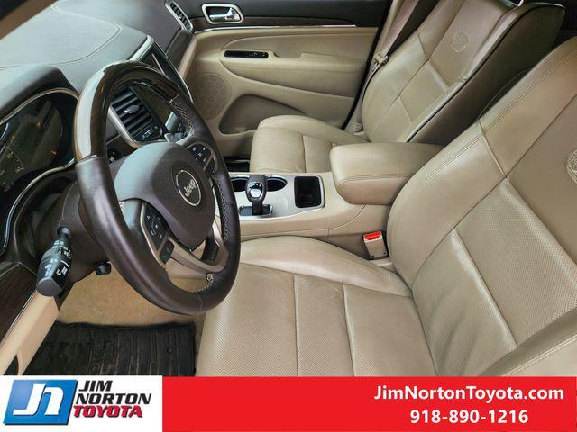 used 2015 Jeep Grand Cherokee car, priced at $17,646