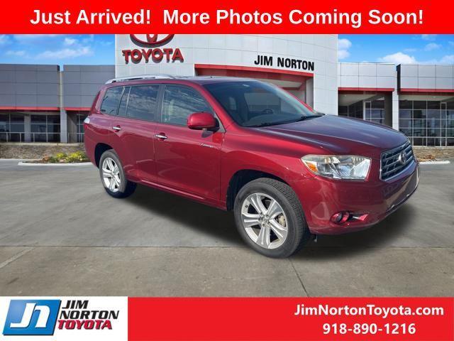 used 2010 Toyota Highlander car, priced at $11,667