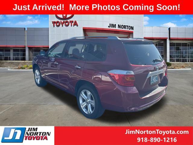 used 2010 Toyota Highlander car, priced at $11,667