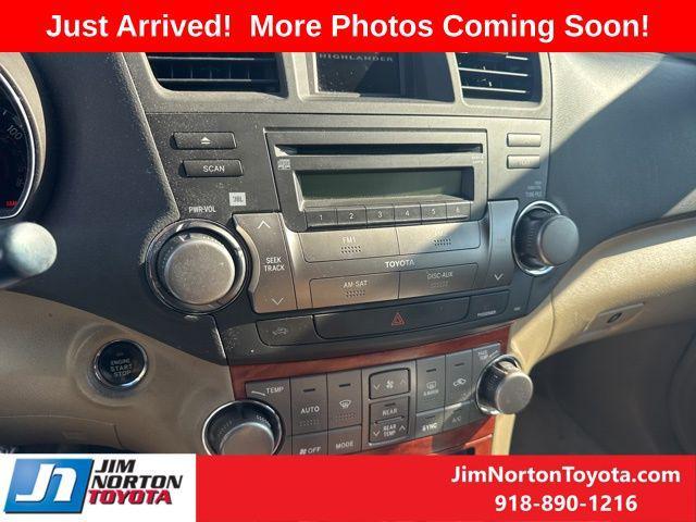used 2010 Toyota Highlander car, priced at $11,667