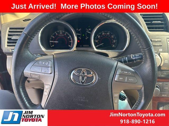 used 2010 Toyota Highlander car, priced at $11,667