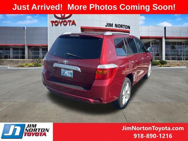 used 2010 Toyota Highlander car, priced at $11,667