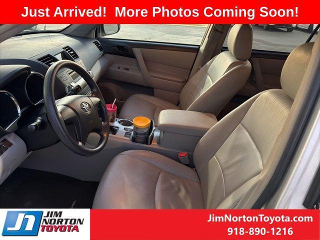 used 2011 Toyota Highlander car, priced at $12,086