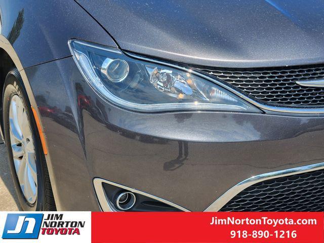 used 2017 Chrysler Pacifica car, priced at $14,357