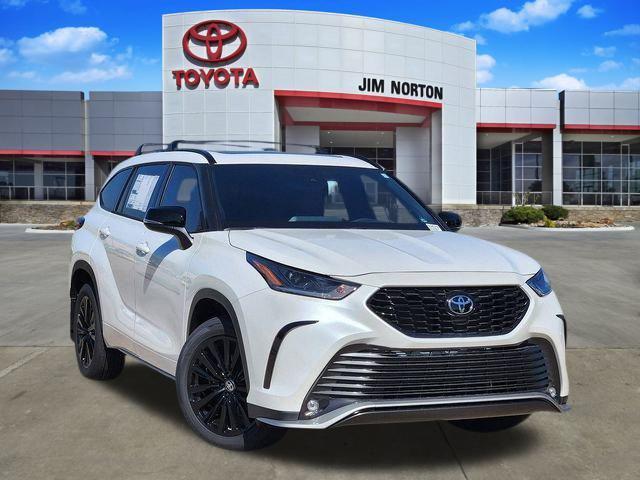 new 2025 Toyota Highlander car, priced at $50,526