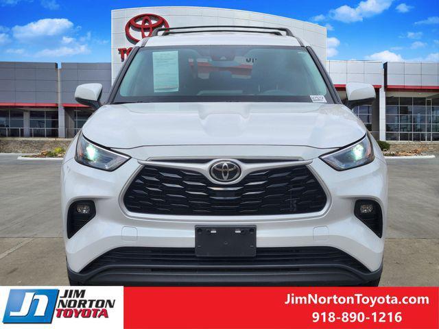 used 2023 Toyota Highlander car, priced at $31,804