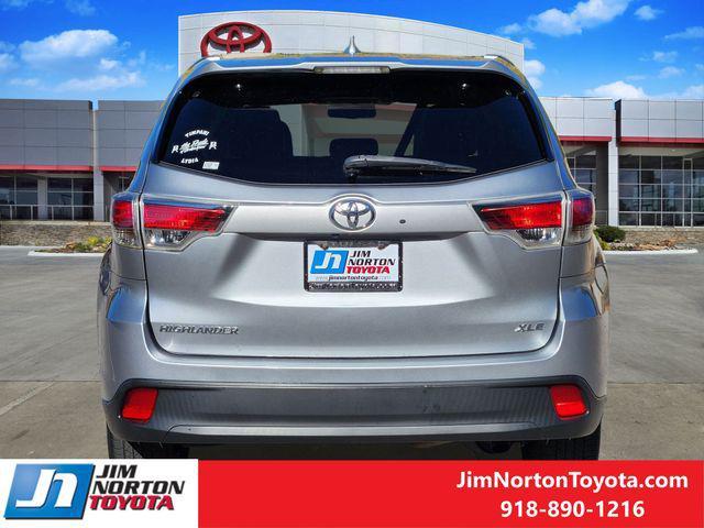 used 2016 Toyota Highlander car, priced at $16,975