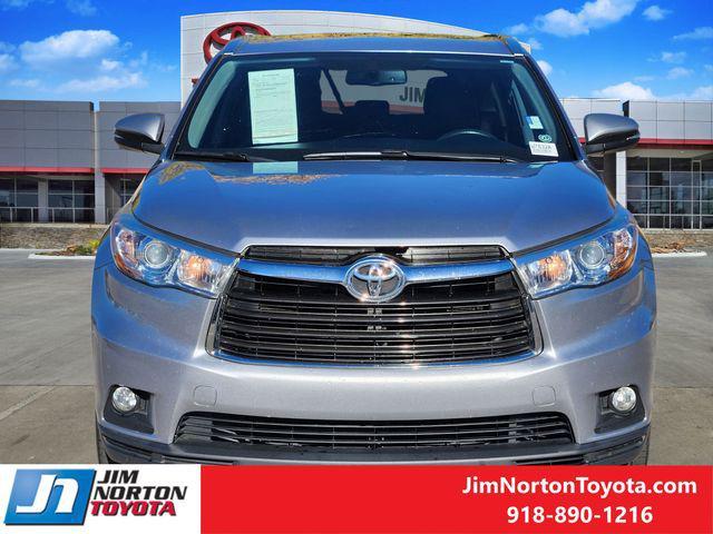 used 2016 Toyota Highlander car, priced at $16,975