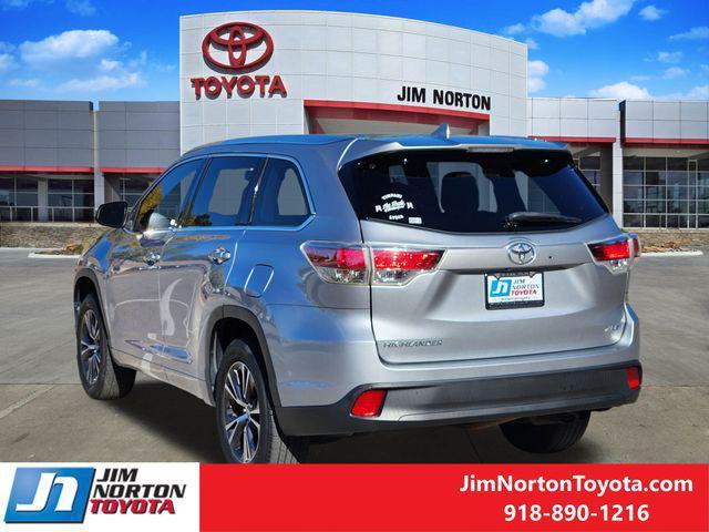 used 2016 Toyota Highlander car, priced at $16,975
