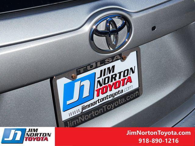 used 2016 Toyota Highlander car, priced at $16,975