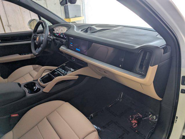 new 2025 Porsche Cayenne car, priced at $122,585
