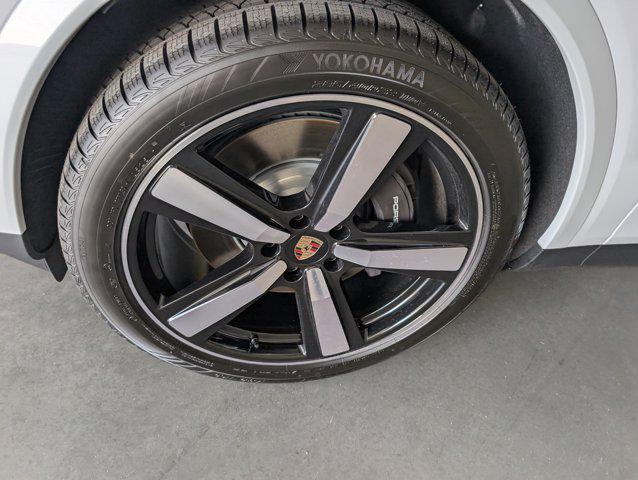 new 2025 Porsche Cayenne car, priced at $122,585