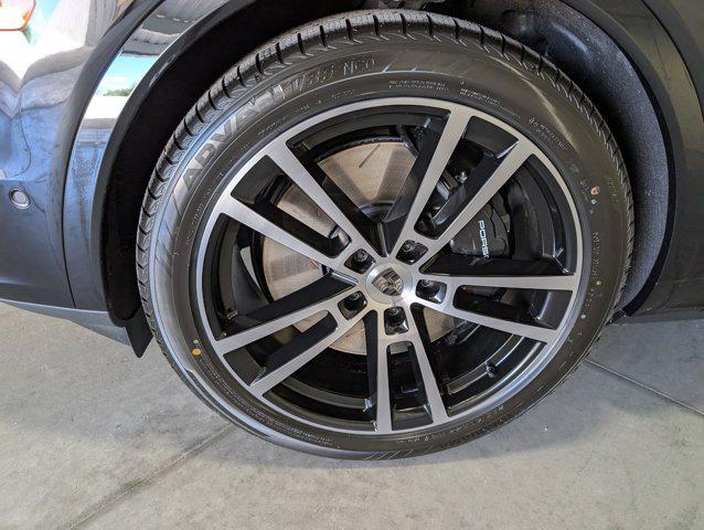 new 2025 Porsche Cayenne car, priced at $192,655