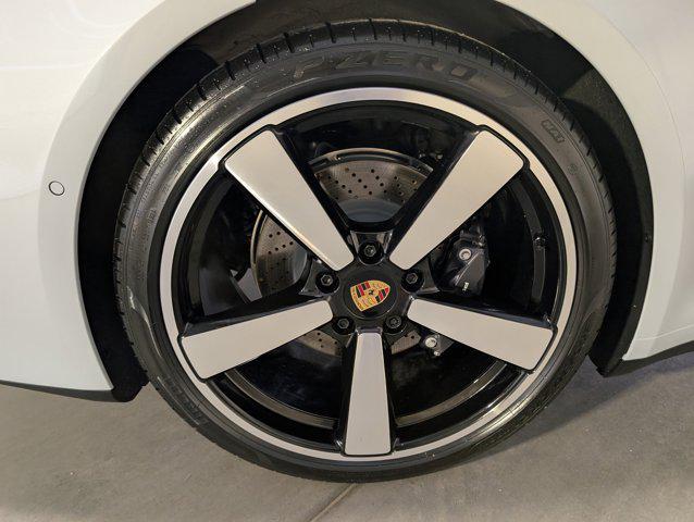 new 2025 Porsche 911 car