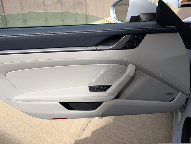 new 2025 Porsche 911 car