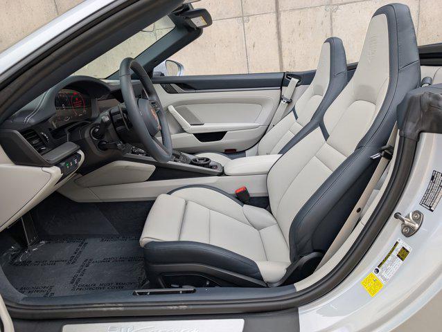 new 2025 Porsche 911 car