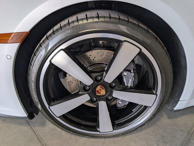 new 2025 Porsche 911 car