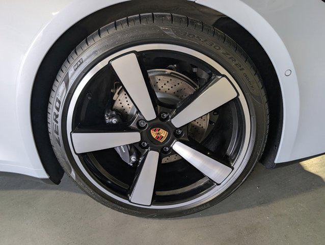 new 2025 Porsche 911 car