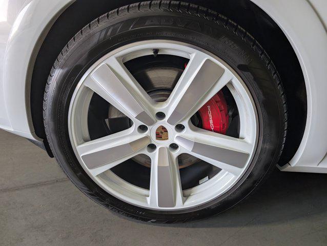 used 2025 Porsche Cayenne E-Hybrid car, priced at $136,691