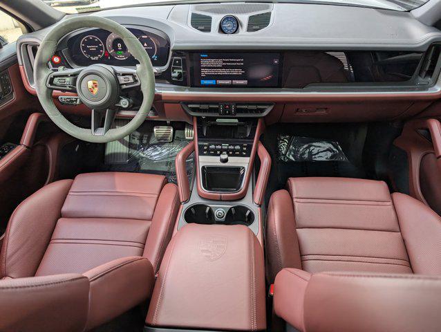used 2025 Porsche Cayenne E-Hybrid car, priced at $134,691
