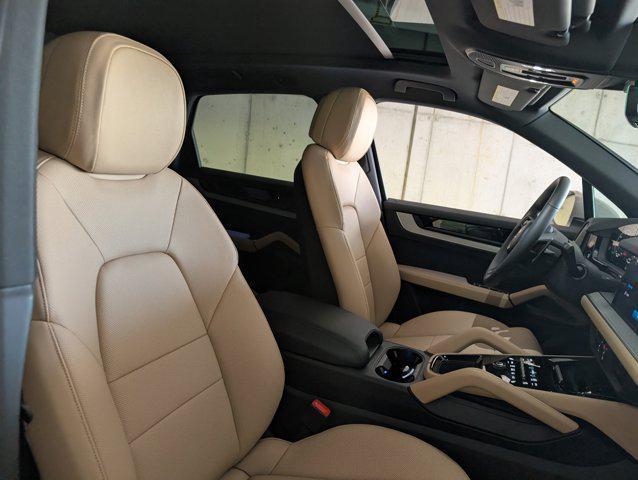 new 2025 Porsche Cayenne car, priced at $111,525