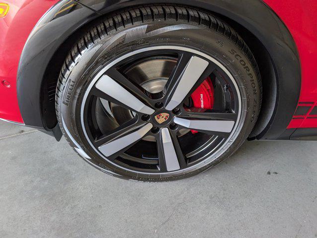 new 2025 Porsche Cayenne car, priced at $150,385