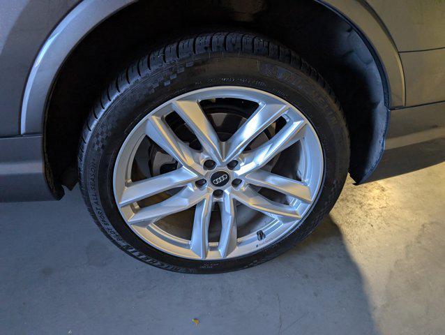 used 2018 Audi Q7 car, priced at $24,301