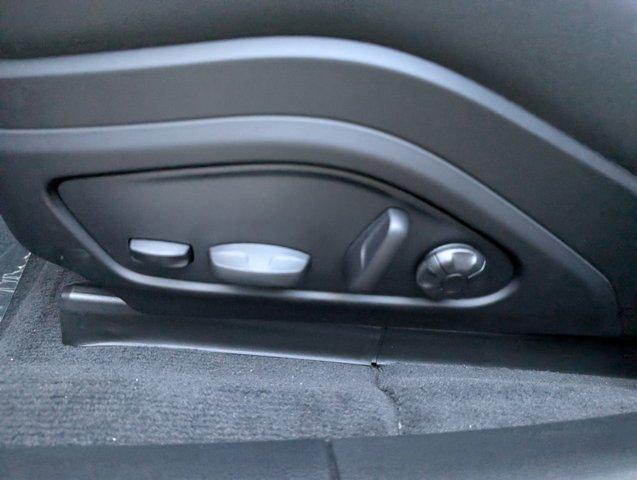 new 2025 Porsche Panamera car, priced at $138,895