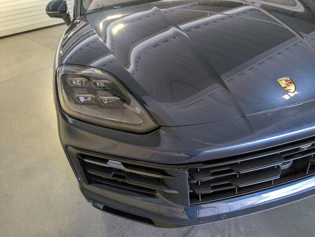 new 2025 Porsche Cayenne car