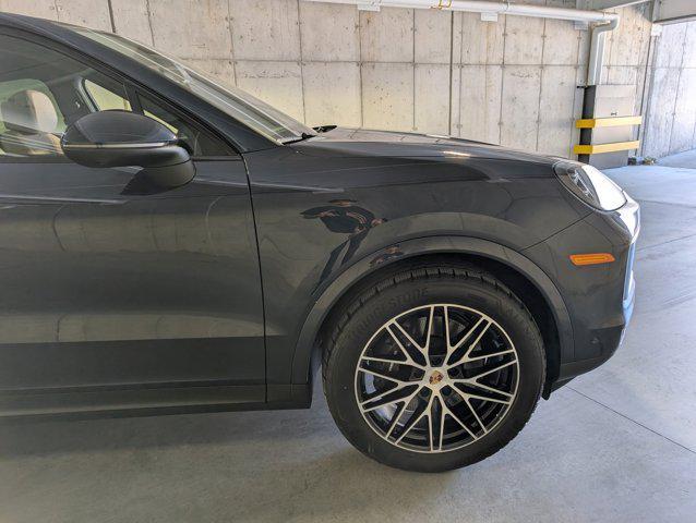 new 2025 Porsche Cayenne car