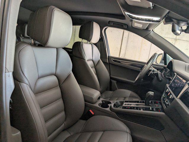 used 2025 Porsche Macan car