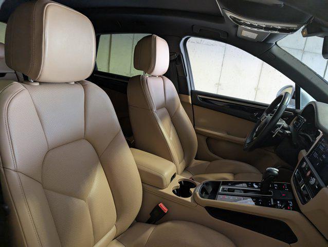 used 2023 Porsche Macan car