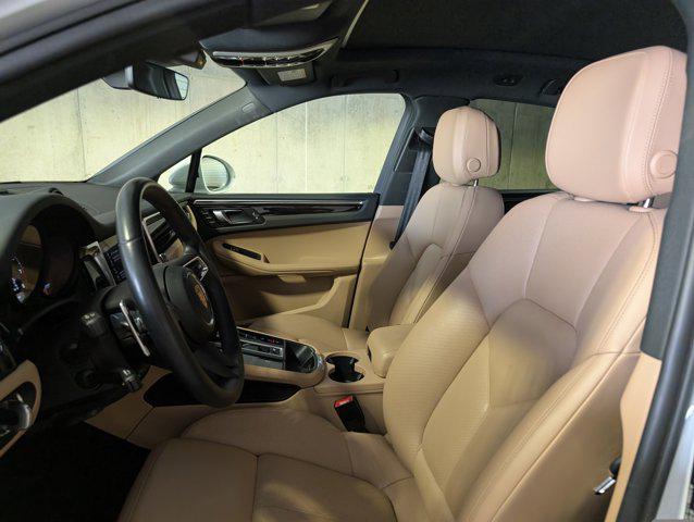 used 2023 Porsche Macan car