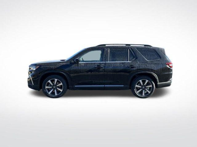 new 2025 Honda Pilot car, priced at $49,900