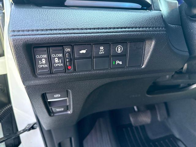 used 2023 Honda Odyssey car, priced at $42,603