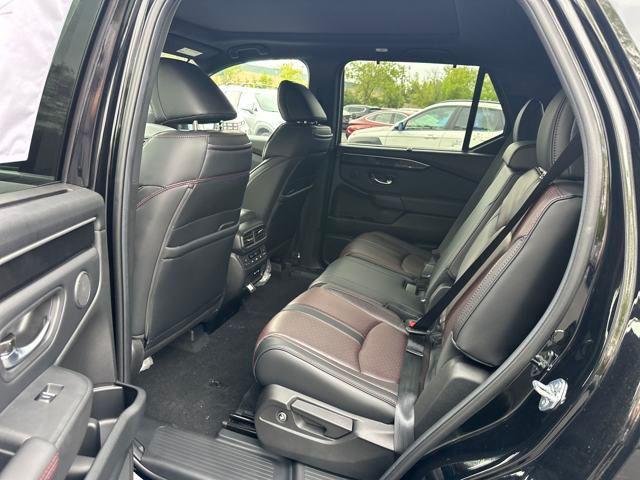 new 2025 Honda Pilot car, priced at $52,500